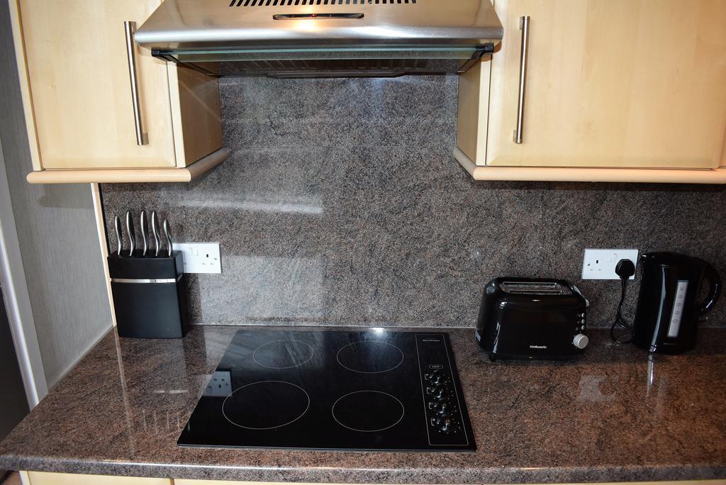 Kelpies Serviced Apartments Macgregor- 2 Bedrooms Grangemouth Exterior photo